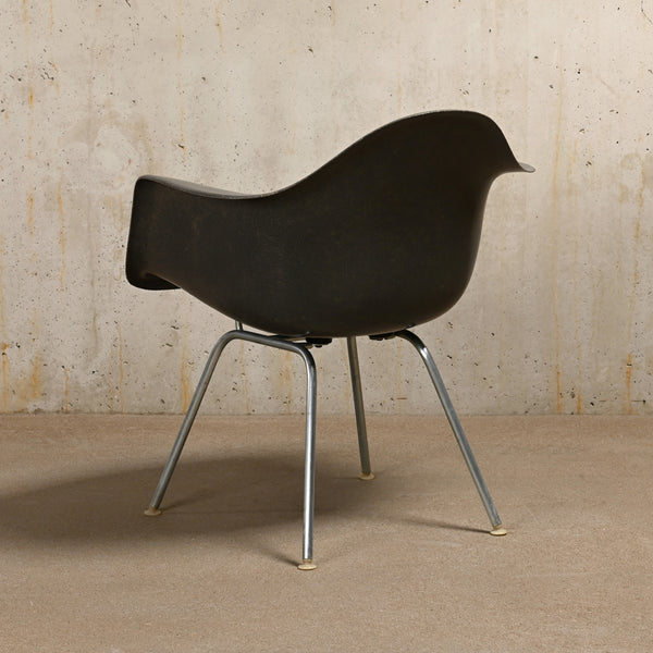 Charles and Ray Eames MAX Elephant Hide Grey