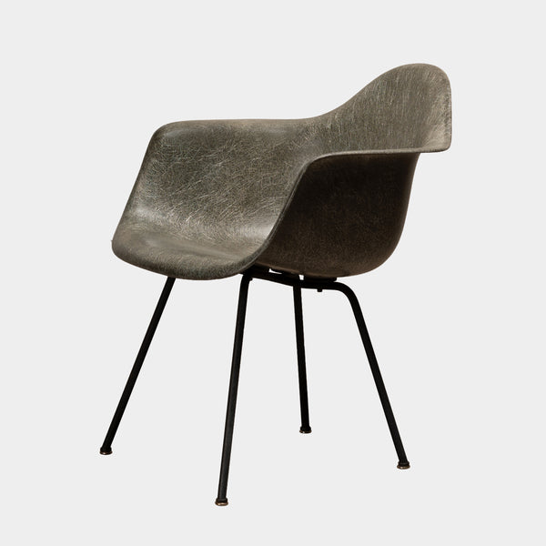 Charles and Ray Eames DAX Elephant Hide Grey rope chair Zenith Plastics