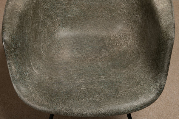 Charles and Ray Eames DAX Elephant Hide Grey rope chair Zenith Plastics