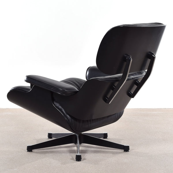 Eames Lounge Chair Black