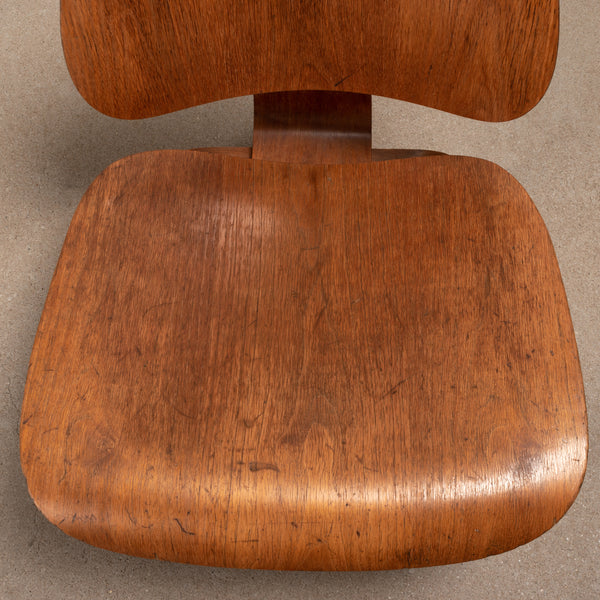 Charles & Ray Eames vintage LCW Oak plywood Herman Miller