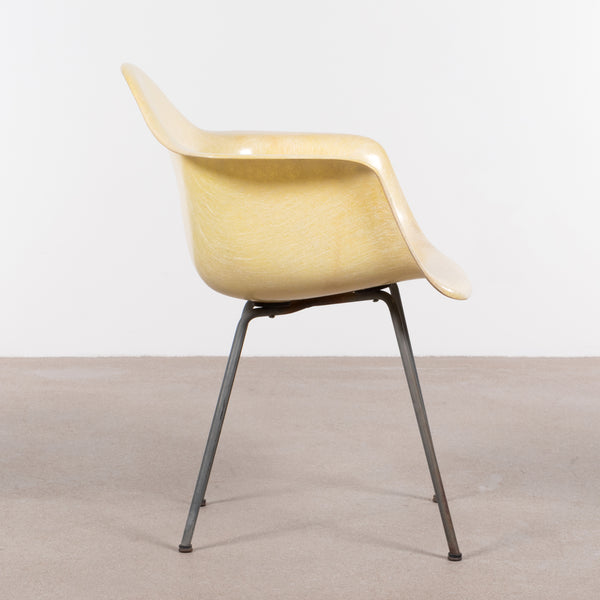 Charles and Ray Eames DAX Lemon Yellow (Zenith)
