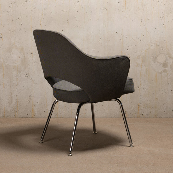 Eero Saarinen Executive Armchairs in heather gray fabric for Knoll