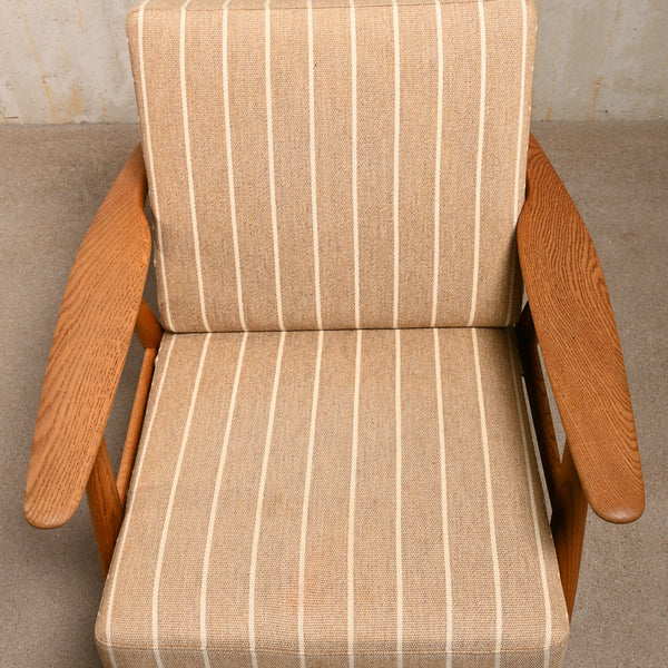 Hans J. Wegner GE240 Lounge Chair