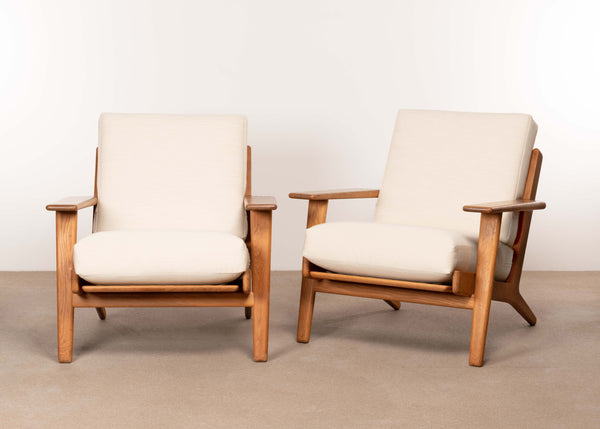 Hans J. Wegner GE290 Easy Chairs