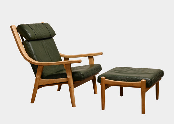Hans J. Wegner GE530 Lounge Chair and Ottoman in Oak and Green leather, GETAMA
